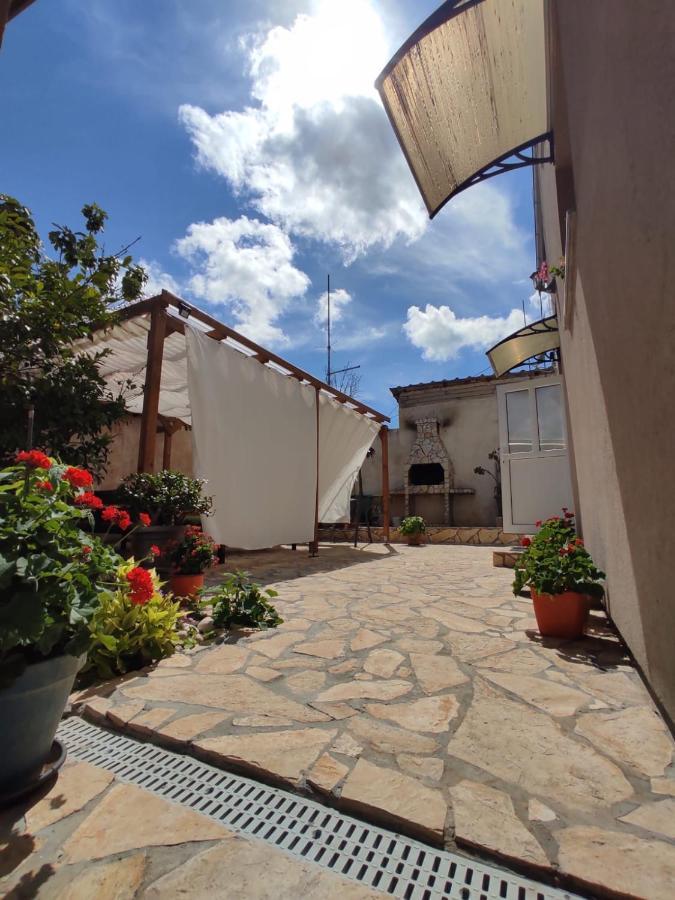 Apartmani Amans Pula Exterior photo